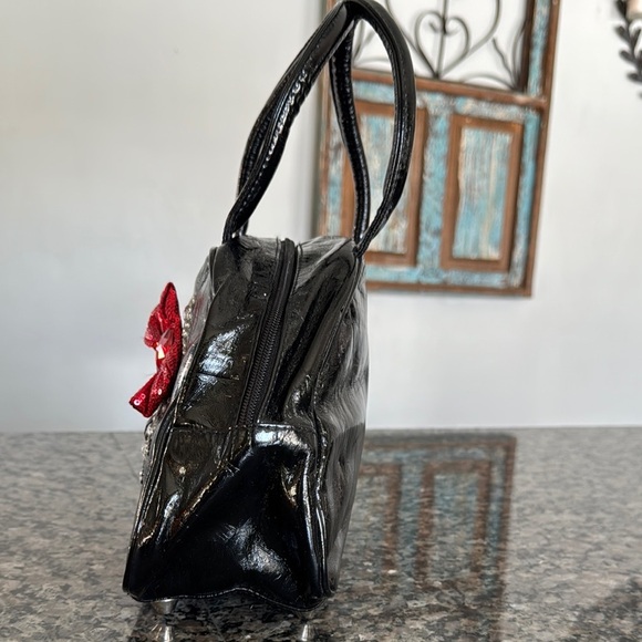 Hello Kitty Black Handbag with Red Bow - Picture 4 of 13